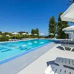 Sky Hotel Afandu